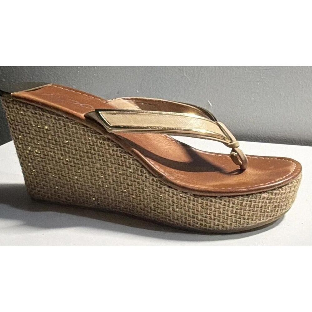 ALDO Gold Metallic Thong Wedge Sandals Platform Slip On Women's Size 8